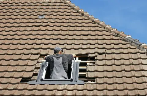 Pose de velux à Reignac
